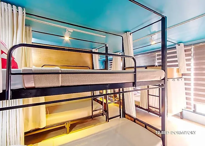 فندق Zen Danlig St. Makati 3*